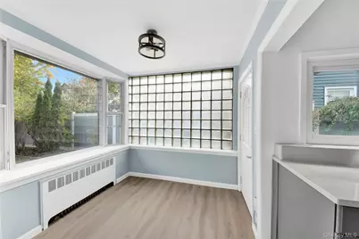 28 Crestmont Avenue, Yonkers, NY 10704 - Photo 15