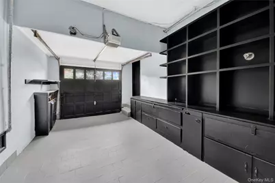 28 Crestmont Avenue, Yonkers, NY 10704 - Photo 13