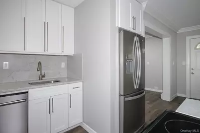 100 North Country Road #4, Miller Place, NY 11764 - Photo 3