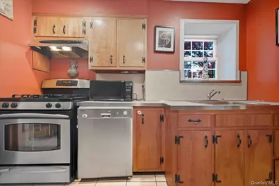 143 Bromleigh Road, Garden City, NY 11530 - Photo 15