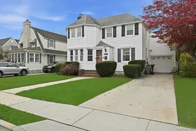 143 Bromleigh Road, Garden City, NY 11530 - Photo 3