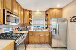 35 Gibson Blvd, Valley Stream, NY 11581 - Photo 19