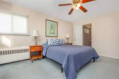 289 N Idaho Avenue, Massapequa, NY 11758 - Photo 13