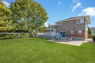 289 N Idaho Ave, Massapequa, NY 11758 - Photo 25