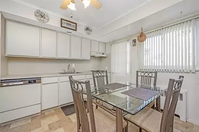 289 N Idaho Avenue, Massapequa, NY 11758 - Photo 9