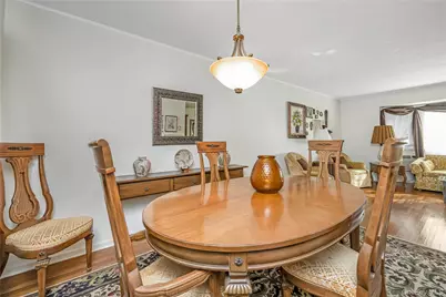 289 N Idaho Avenue, Massapequa, NY 11758 - Photo 7