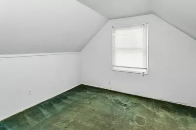 2676 Alder Avenue, East Meadow, NY 11554 - Photo 15