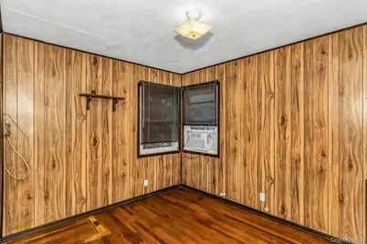 2676 Alder Avenue, East Meadow, NY 11554 - Photo 17