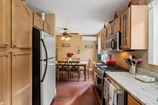 17 Brookside Ave, Newburgh, NY 12550 - Photo 9