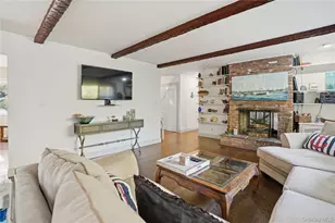 15 Club Dr, Southampton, NY 11968 - Photo 5