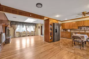 26 Humphrey Dr, Syosset, NY 11791 - Photo 5