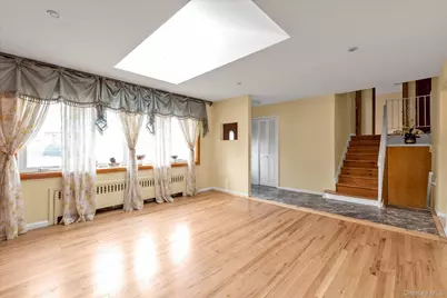 26 Humphrey Drive, Syosset, NY 11791 - Photo 3