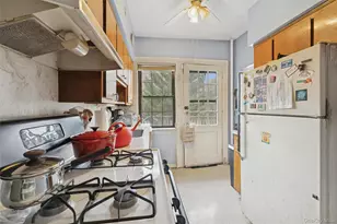 2-13 Burns St, Forest Hills, NY 11375 - Photo 17