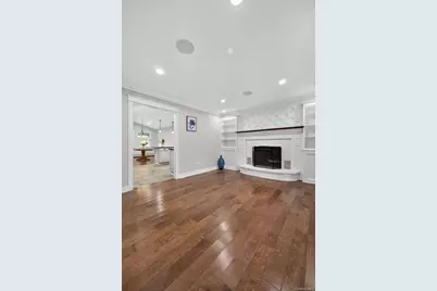 7 Claire Avenue, Huntington Station, NY 11746 - Photo 9