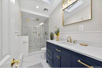 7 Claire Avenue, Huntington Station, NY 11746 - Photo 35