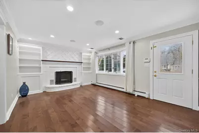 7 Claire Avenue, Huntington Station, NY 11746 - Photo 7