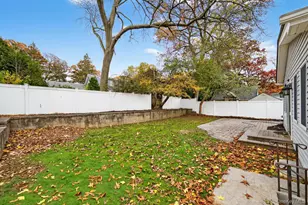 7 Claire Ave, Huntington Station, NY 11746 - Photo 43