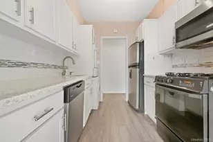 271-10 Grand Central Pkwy, Floral Park, NY 11005 - Photo 13