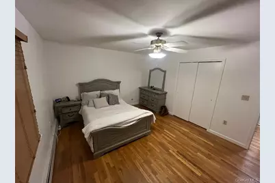 2 Bushwick Street #Upstairs, Melville, NY 11747 - Photo 9