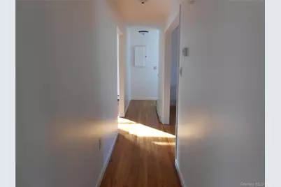 2 Bushwick Street #Upstairs, Melville, NY 11747 - Photo 7