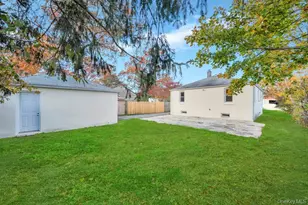 1151 Connetquot Ave, Central Islip, NY 11722 - Photo 7