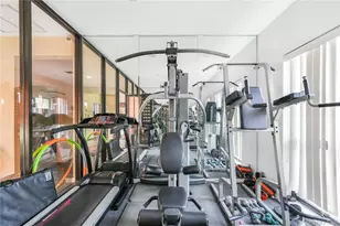 4-27 Schorr Dr, College Point, NY 11356 - Photo 19