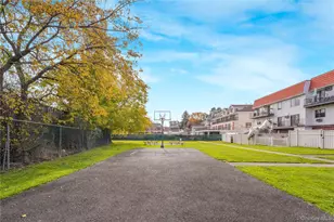 4-27 Schorr Dr, College Point, NY 11356 - Photo 11