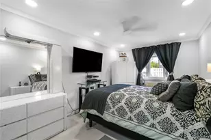 4-27 Schorr Dr, College Point, NY 11356 - Photo 5