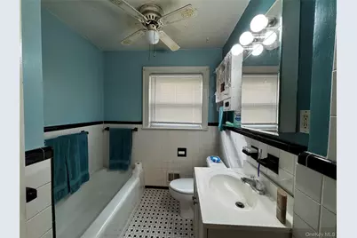 351 Nicolls Road, Deer Park, NY 11729 - Photo 13