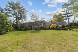 18 Lighthouse Rd, Great Neck, NY 11024 - Photo 35