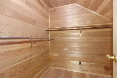 18 Lighthouse Road, Great Neck, NY 11024 - Photo 25