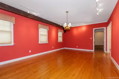 18 Lighthouse Road, Great Neck, NY 11024 - Photo 7