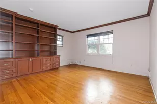 18 Lighthouse Rd, Great Neck, NY 11024 - Photo 15