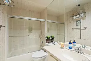 48 Fairfield Dr, Dix Hills, NY 11746 - Photo 17