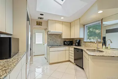 48 Fairfield Drive, Dix Hills, NY 11746 - Photo 11