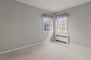 124 Kilburn Rd S, Garden City South, NY 11530 - Photo 11