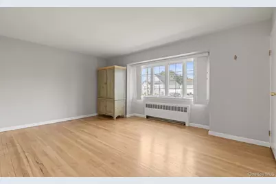 124 Kilburn Road S, Garden City South, NY 11530 - Photo 9