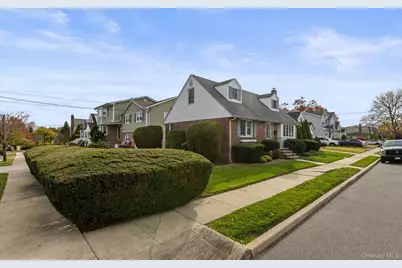 124 Kilburn Road S, Garden City South, NY 11530 - Photo 5