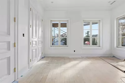 156 Harborview S, Lawrence, NY 11559 - Photo 19