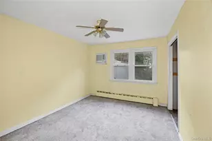 10 West St, Middle Island, NY 11953 - Photo 19