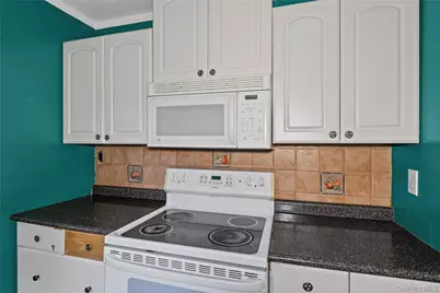 10 West Street, Middle Island, NY 11953 - Photo 13