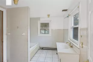 10 West St, Middle Island, NY 11953 - Photo 23