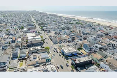 90 Connecticut Avenue, Long Beach, NY 11561 - Photo 25