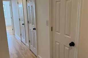 20 Keogh Ln, New Rochelle, NY 10805 - Photo 11