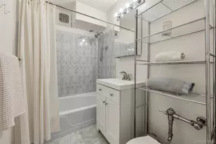 415 Argyle Rd, Brooklyn, NY 11218 - Photo 9