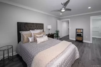 100 Glen Street #N2327, Glen Cove, NY 11542 - Photo 7