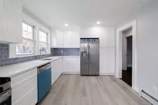 801 Park Ave, Westbury, NY 11590 - Photo 7