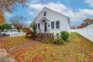 801 Park Ave, Westbury, NY 11590 - Photo 3