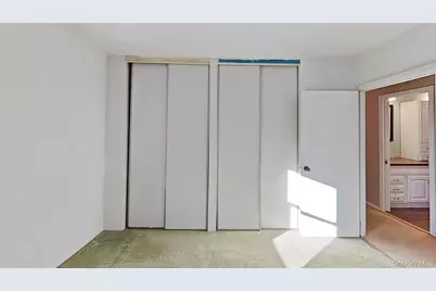 25 Hawthorne Street, Mount Sinai, NY 11766 - Photo 19