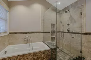 89 Walnut St, Lake Grove, NY 11755 - Photo 19